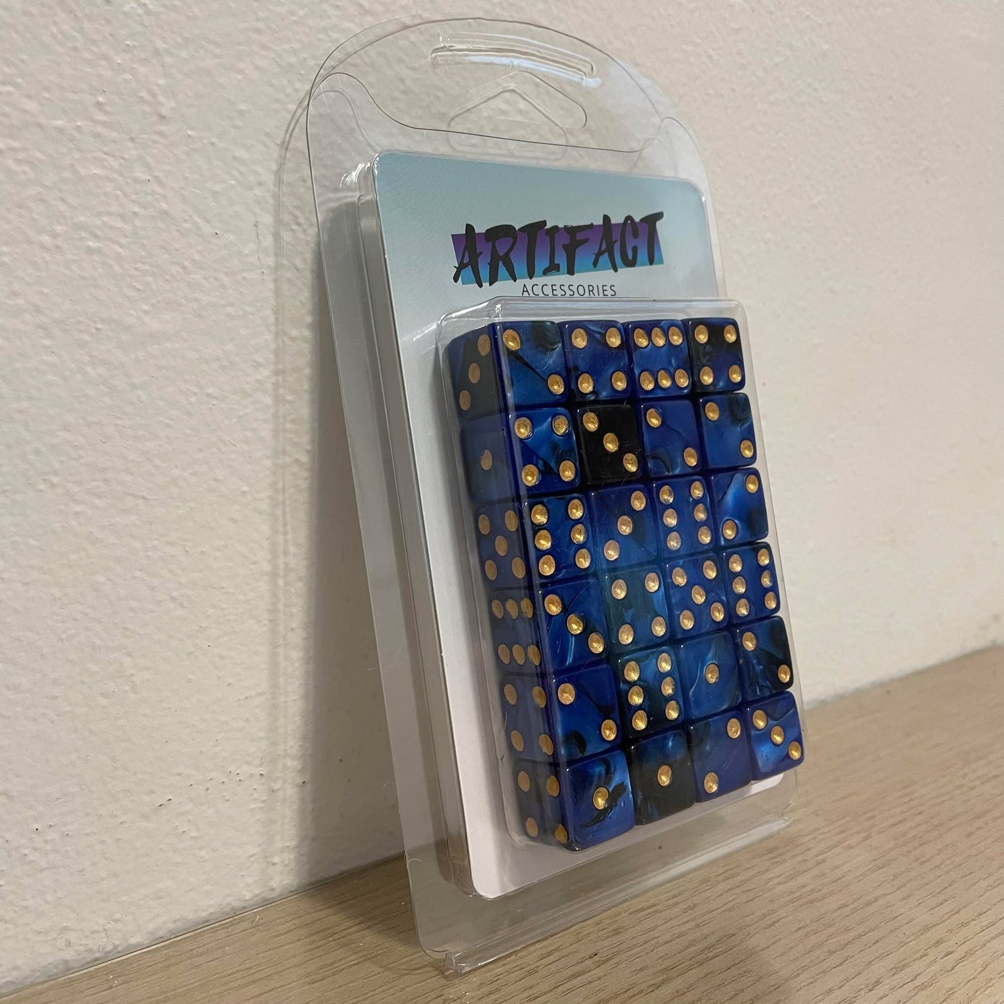 16mm Dice Square Pearl Blue-Black (Gold pips)