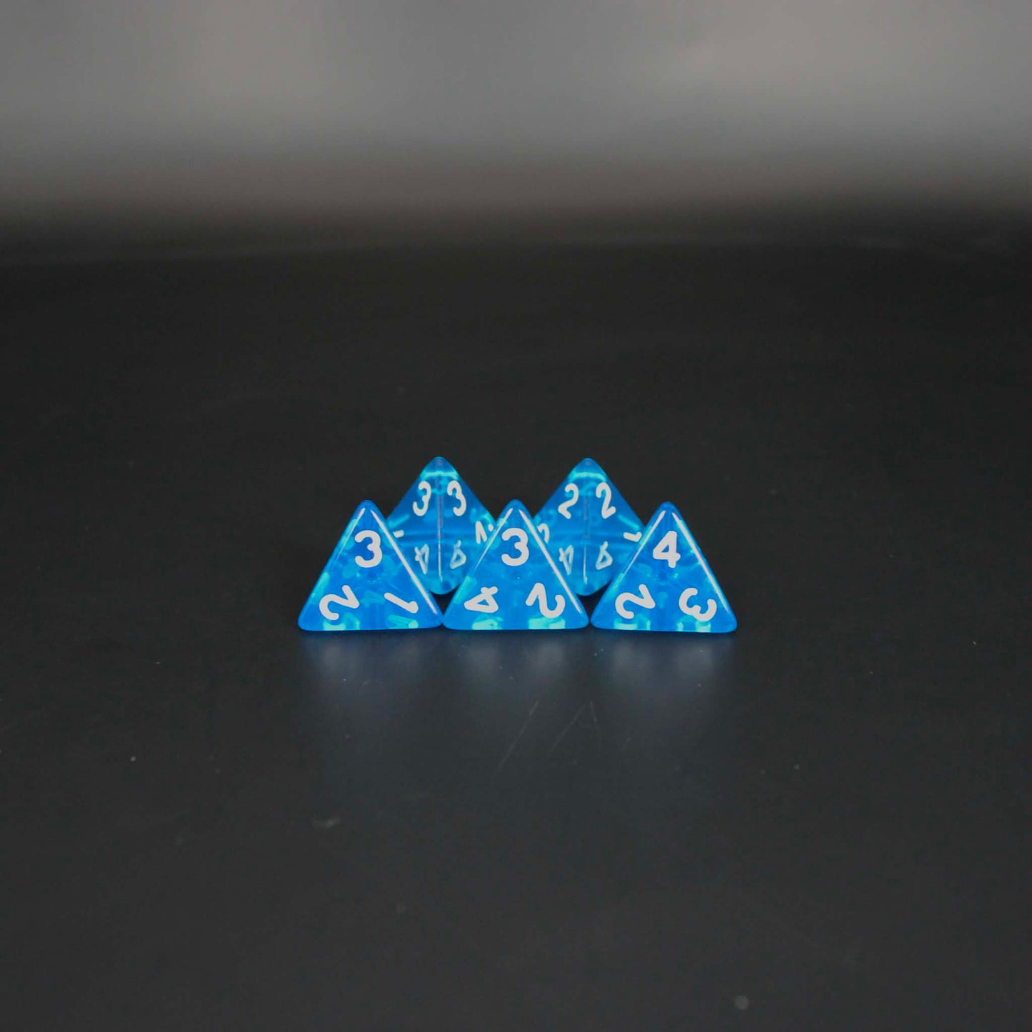 D4s (5) Transparent Blue dice