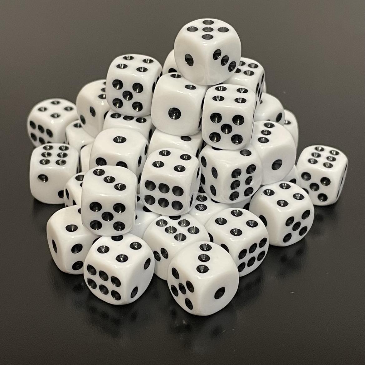 12mm Dice White (48)