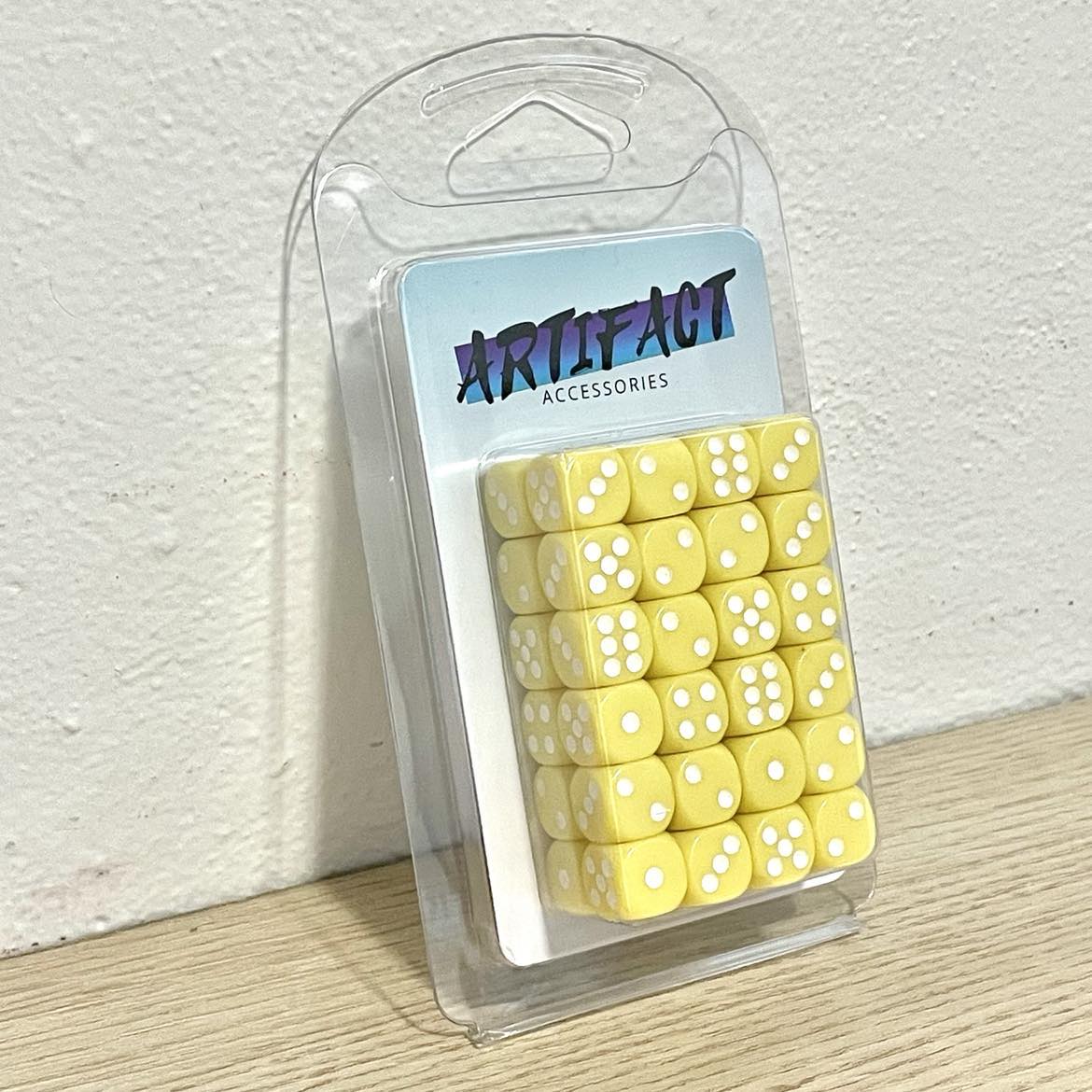 12mm Dice Ice Yellow (48)