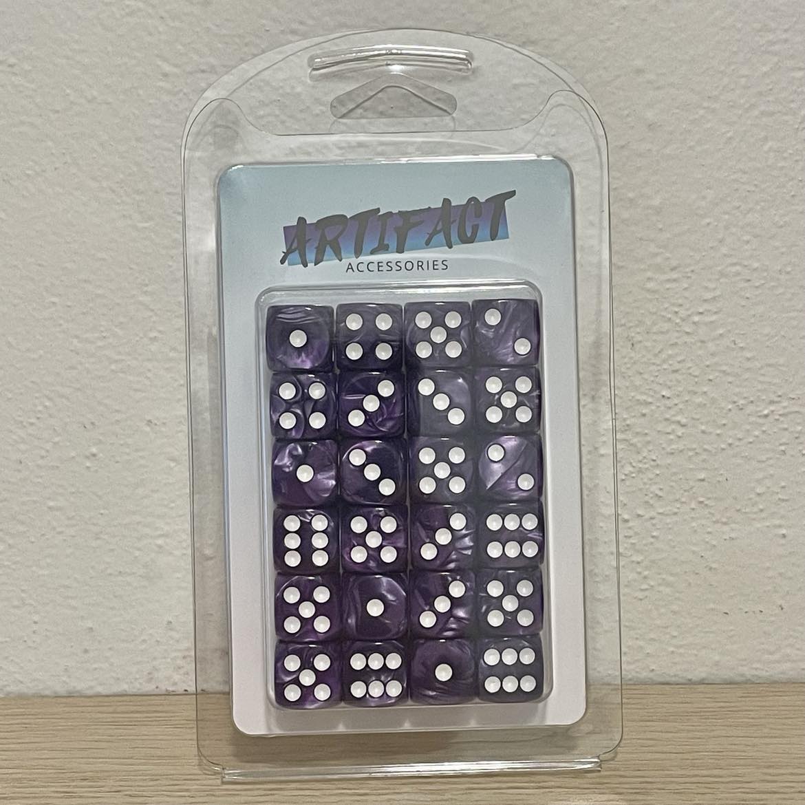 16mm Dice Pearl Purple (White pips)