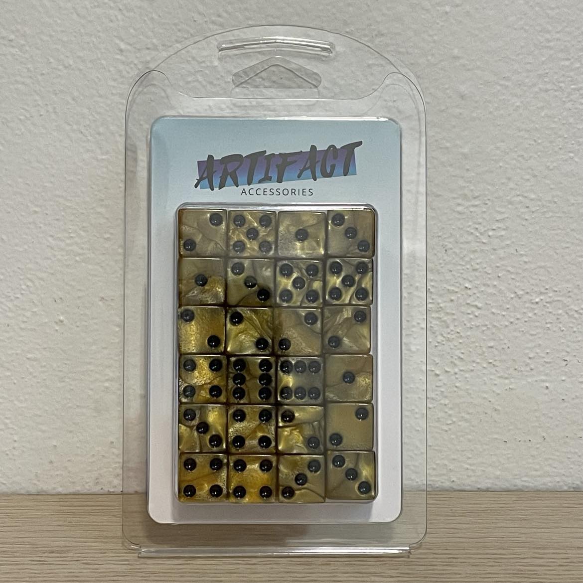 16mm Dice Square Pearl Gold (Black Pips)