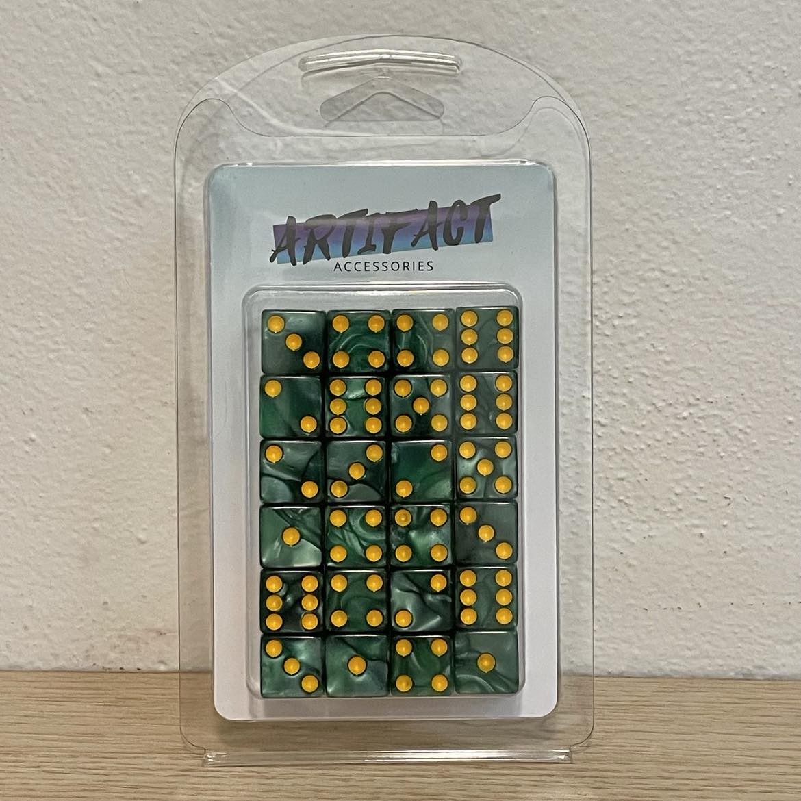 16mm Dice Square Pearl Green (Yellow Pips)