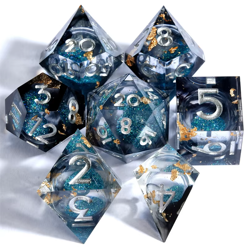 D&D Dice Set Sharp Edge Liquid Core - Black Gold Fleck (Silver)