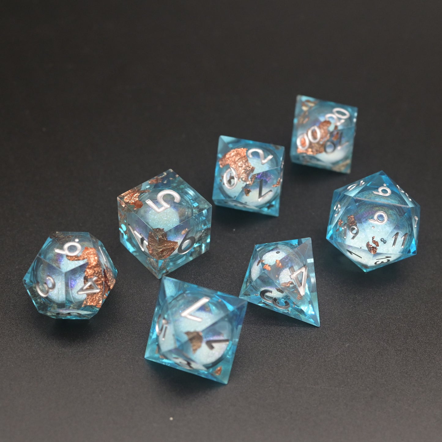D&D Dice Set Sharp Edge Liquid Core - Blue Sky Gold Fleck (Silver)