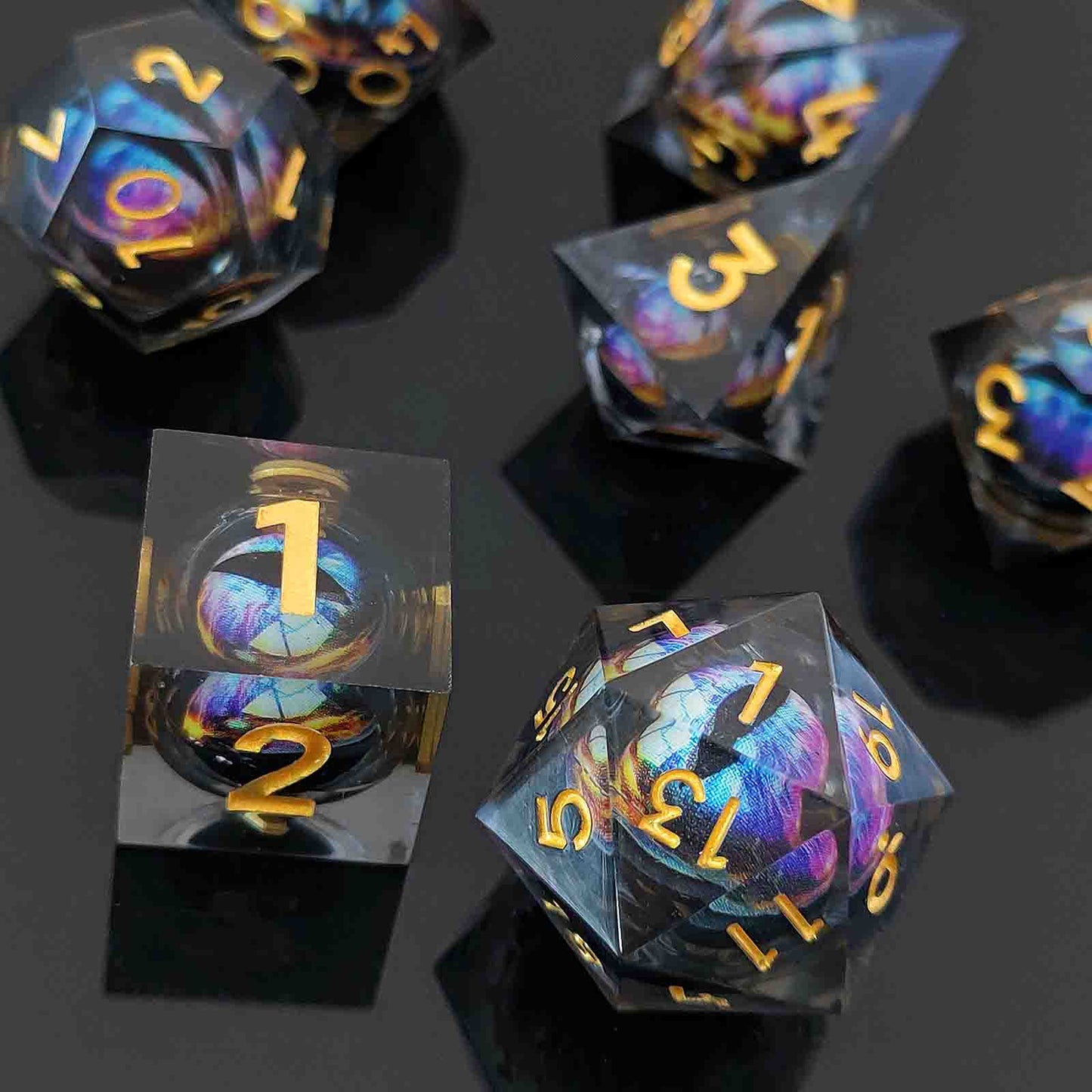 D&D Dice Set Sharp Edge Dragons Eye - Chromatic Black (Gold)