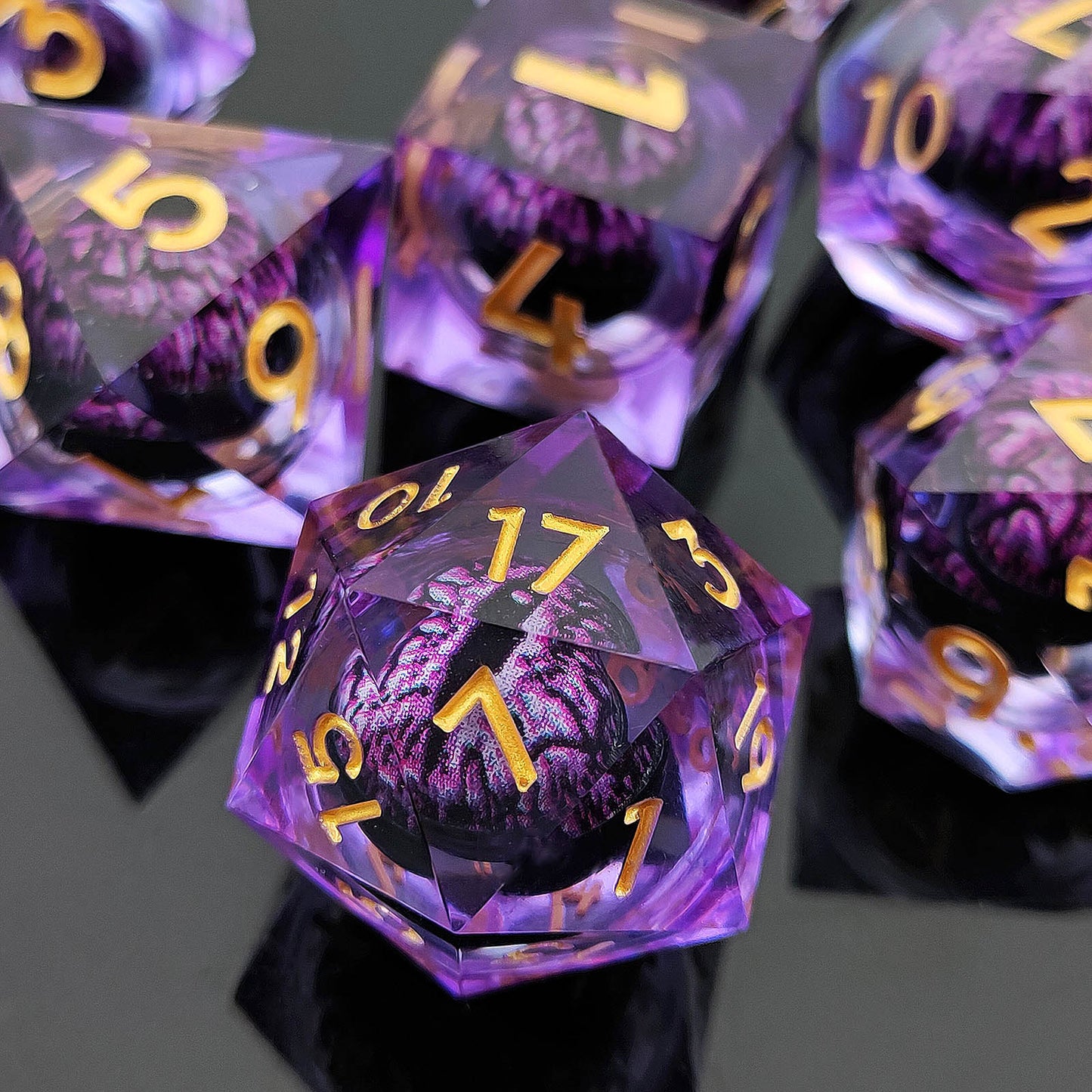 D&D Dice Set Sharp Edge Dragons Eye - Light Purple (Gold)