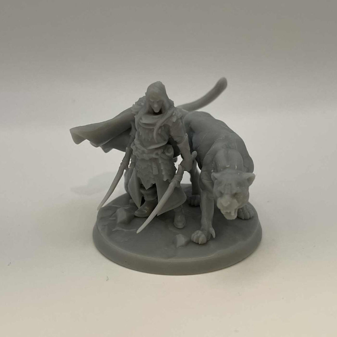 Drow Ranger & Panther D&D Miniature