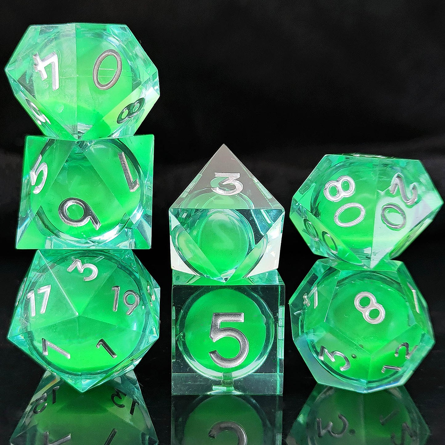 D&D Dice Set Sharp Edge Liquid Core - Glow Green (Silver)