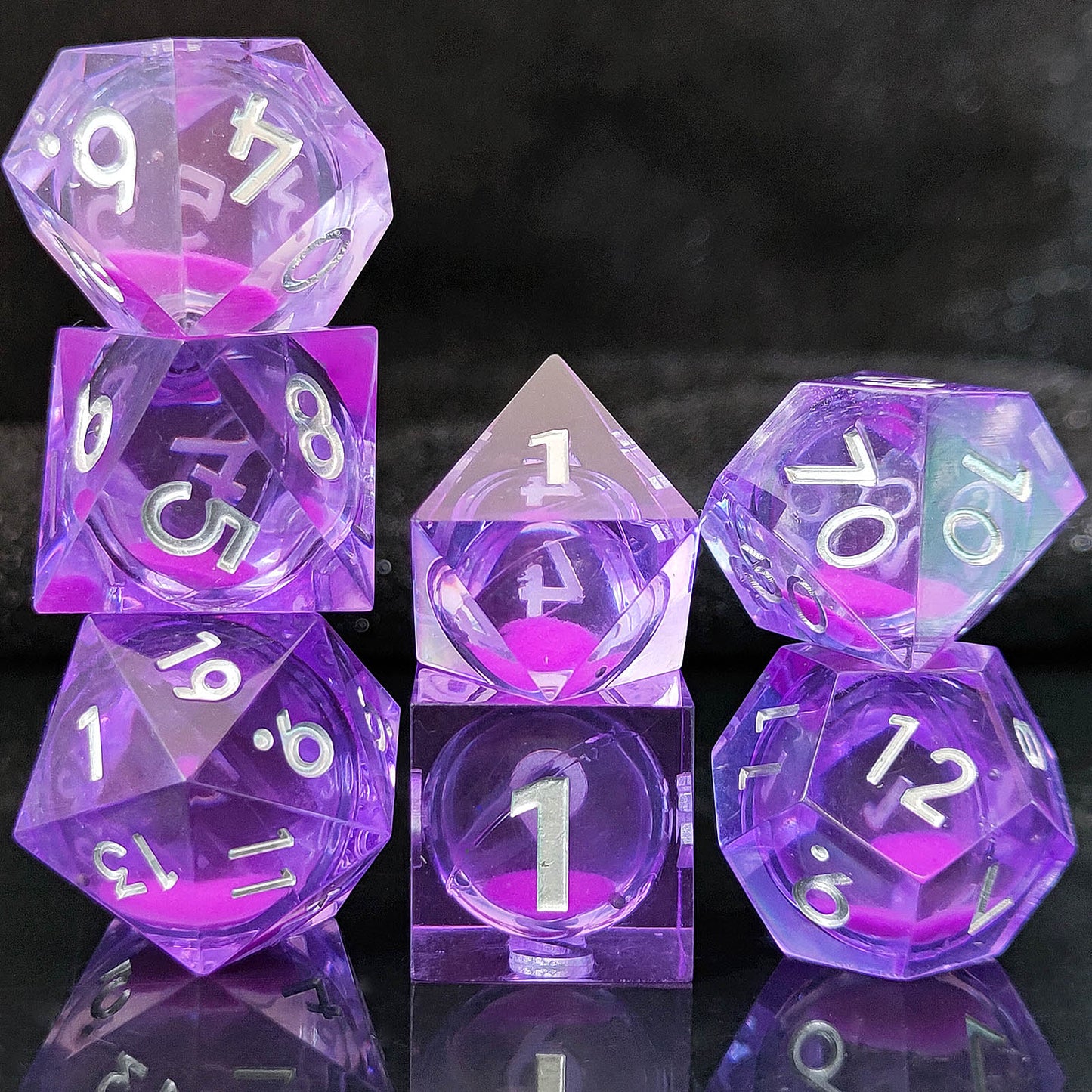 D&D Dice Set Sharp Edge Liquid Core - Glow Purple (Silver)