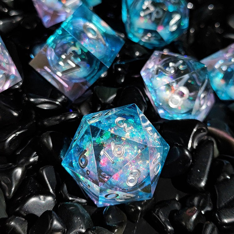 D&D Dice Set Sharp Edge Liquid Core - Ice Violet (Silver)