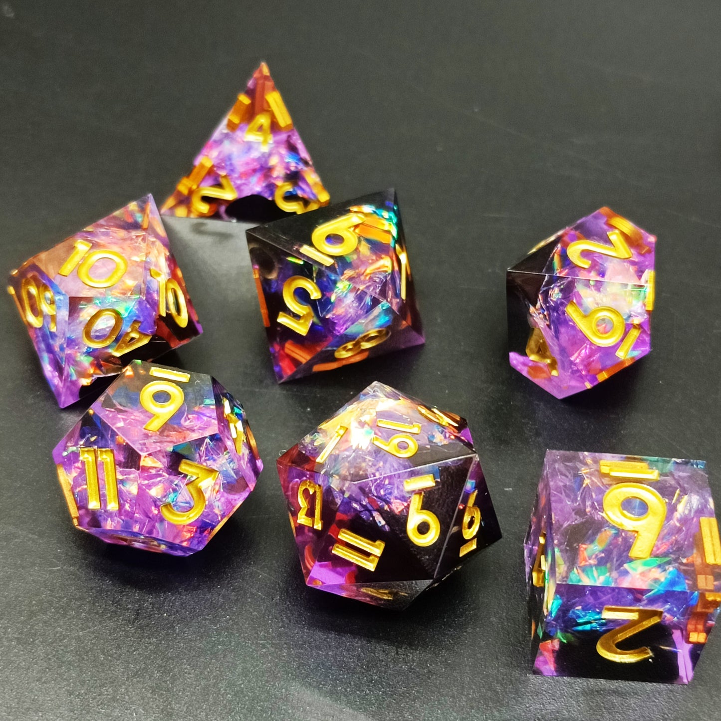 D&D Dice Set Sharp Edge - Purple Candy (Gold)
