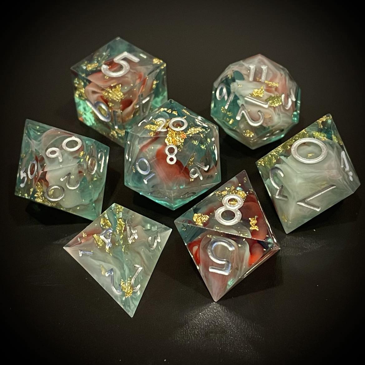 D&D Dice Set Sharp Edge - Sylvan Blood (Silver)