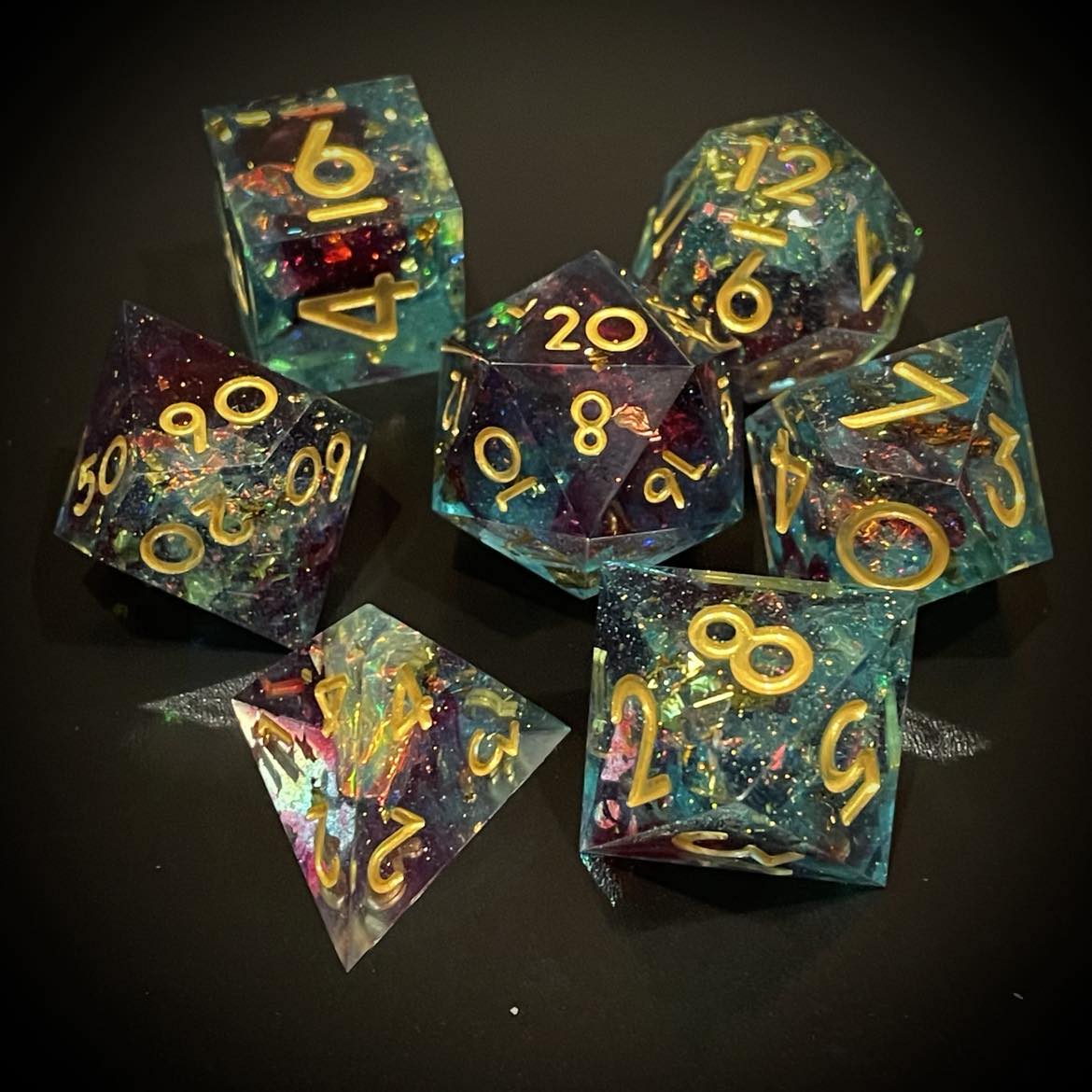 D&D Dice Set Sharp Edge - Green Opal (Gold)