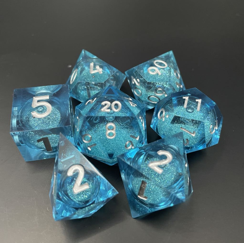 D&D Dice Set Sharp Edge Liquid Core - Sapphire Blue (Silver)