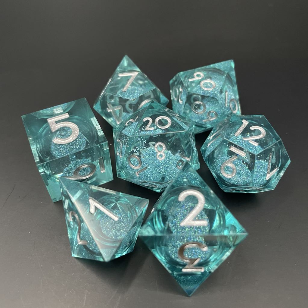 D&D Dice Set Sharp Edge Liquid Core - Topaz Blue (Silver)