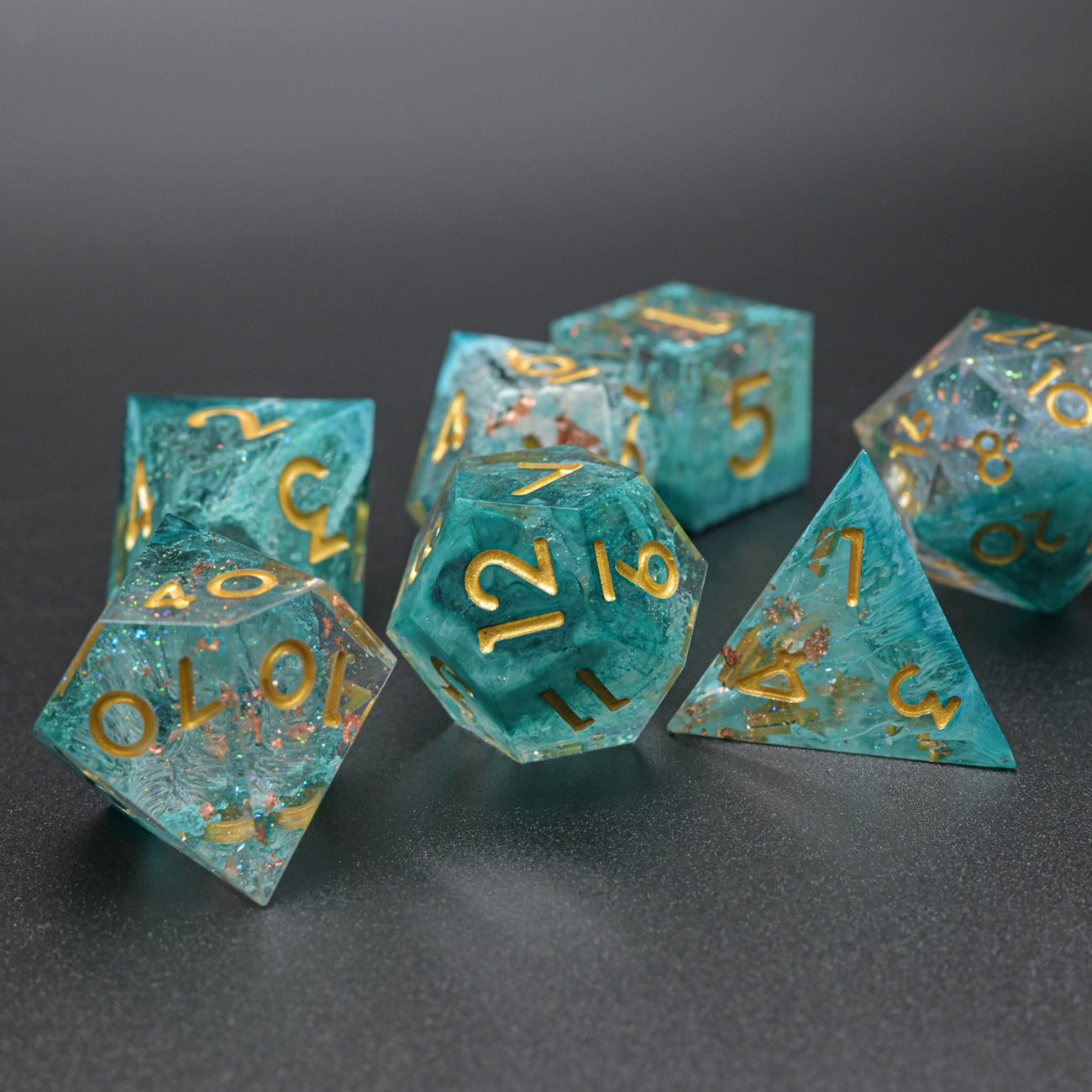 D&D Dice Set Sharp Edge - Sythetic Turquoise (Gold)