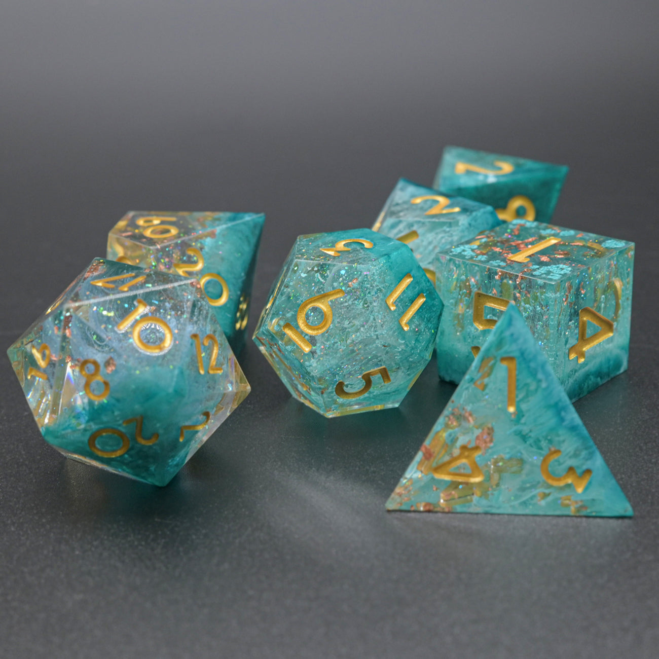 D&D Dice Set Sharp Edge - Sythetic Turquoise (Gold)