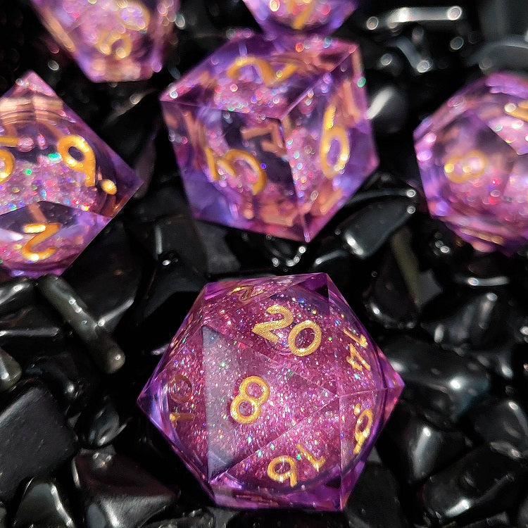 D&D Dice Set Sharp Edge Liquid Core - Violet (Gold)