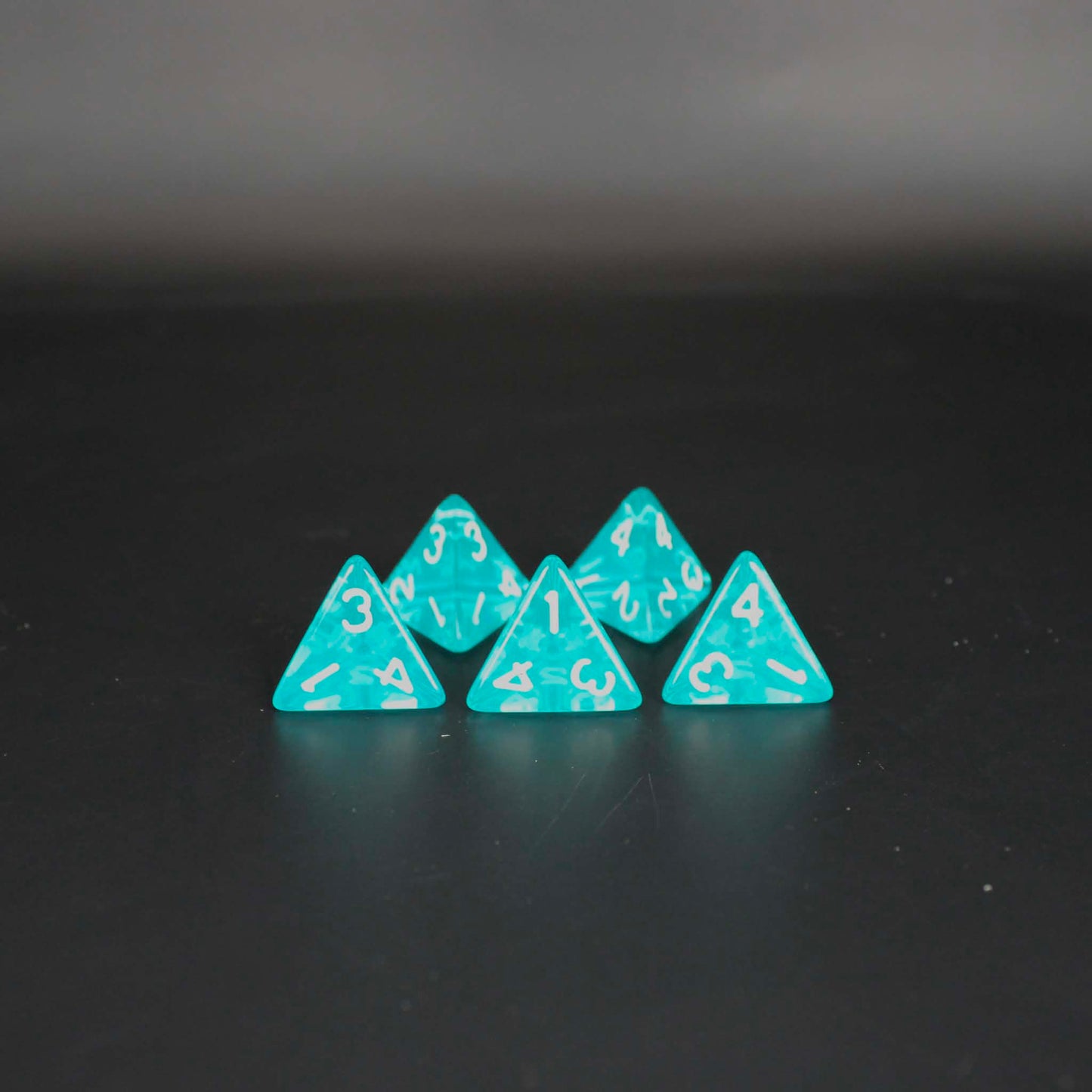 D4s (5) Transparent Turquoise dice