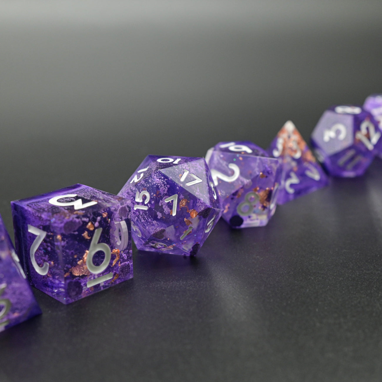 D&D Dice Set Sharp Edge - Sythetic Amethyst (White)