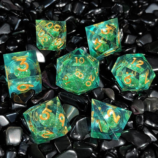 D&D Dice Set Sharp Edge Liquid Core - Bright Green (Gold)