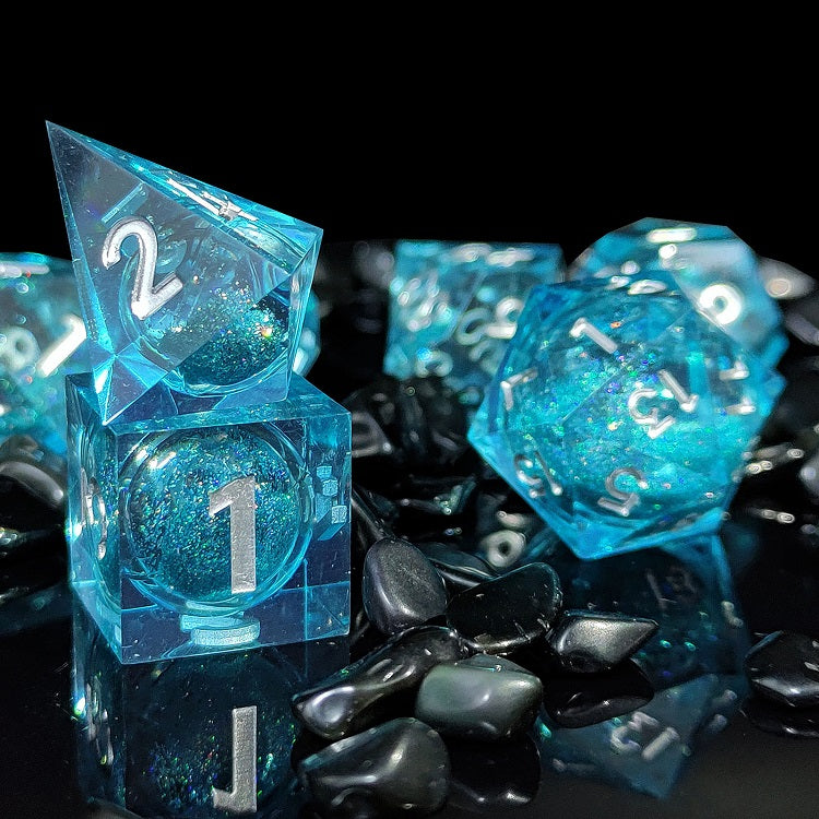 D&D Dice Set Sharp Edge Liquid Core - Pastel blue (Silver)
