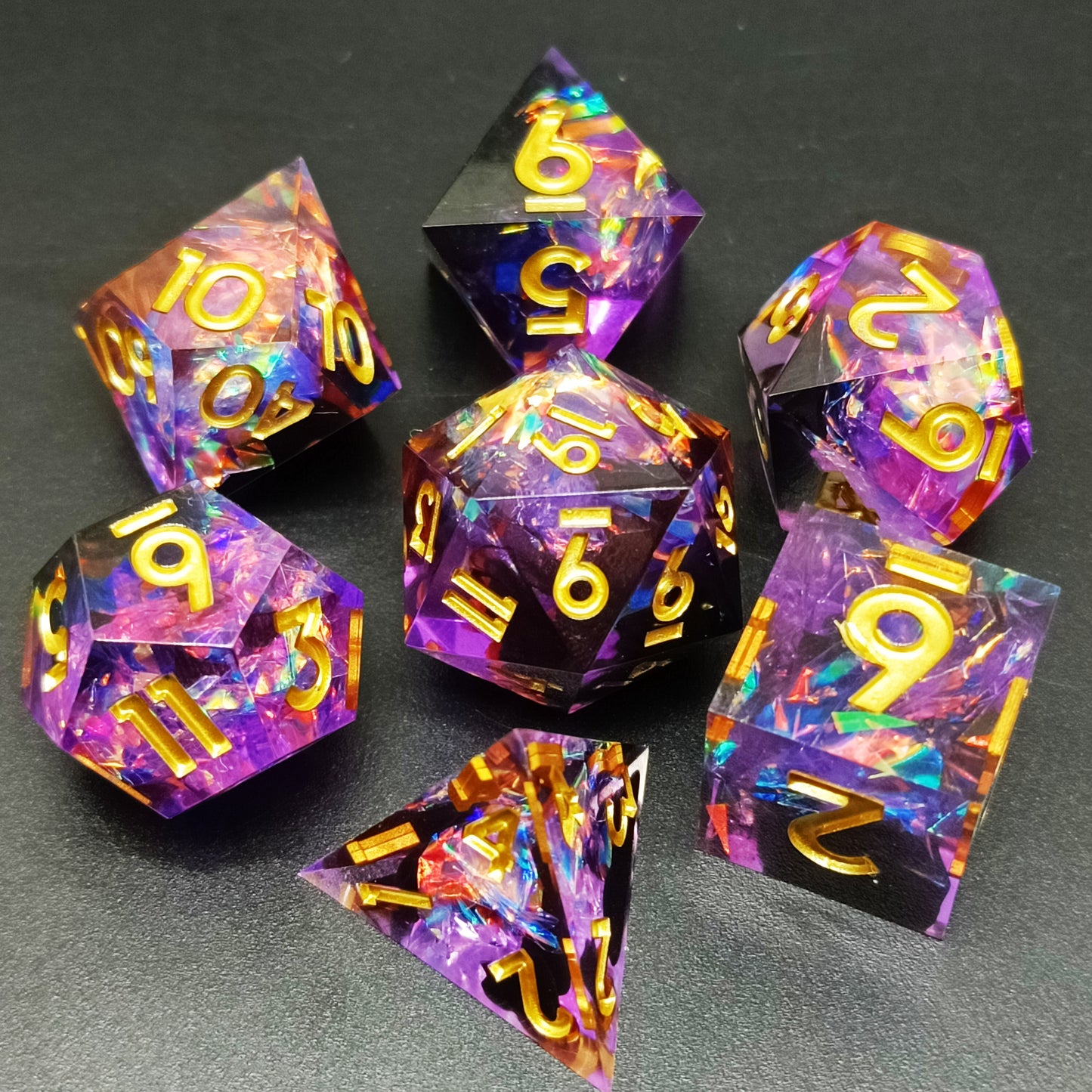 D&D Dice Set Sharp Edge - Purple Candy (Gold)