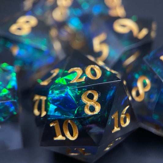D&D Dice Set Sharp Edge - Beautiful Black (Gold)