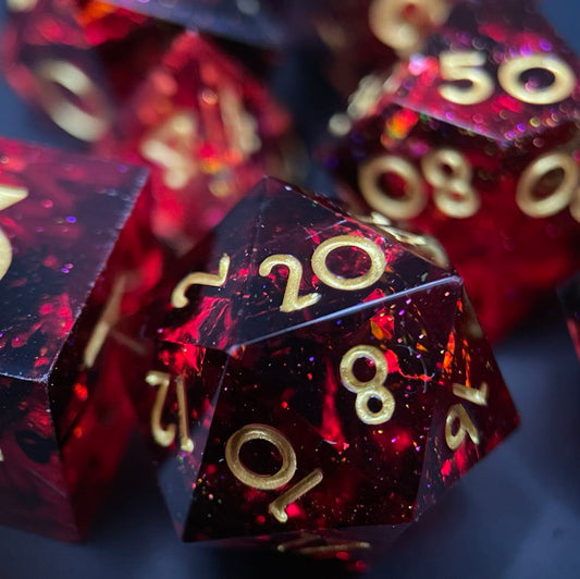 D&D Dice Set Sharp Edge - Ruby (Gold)