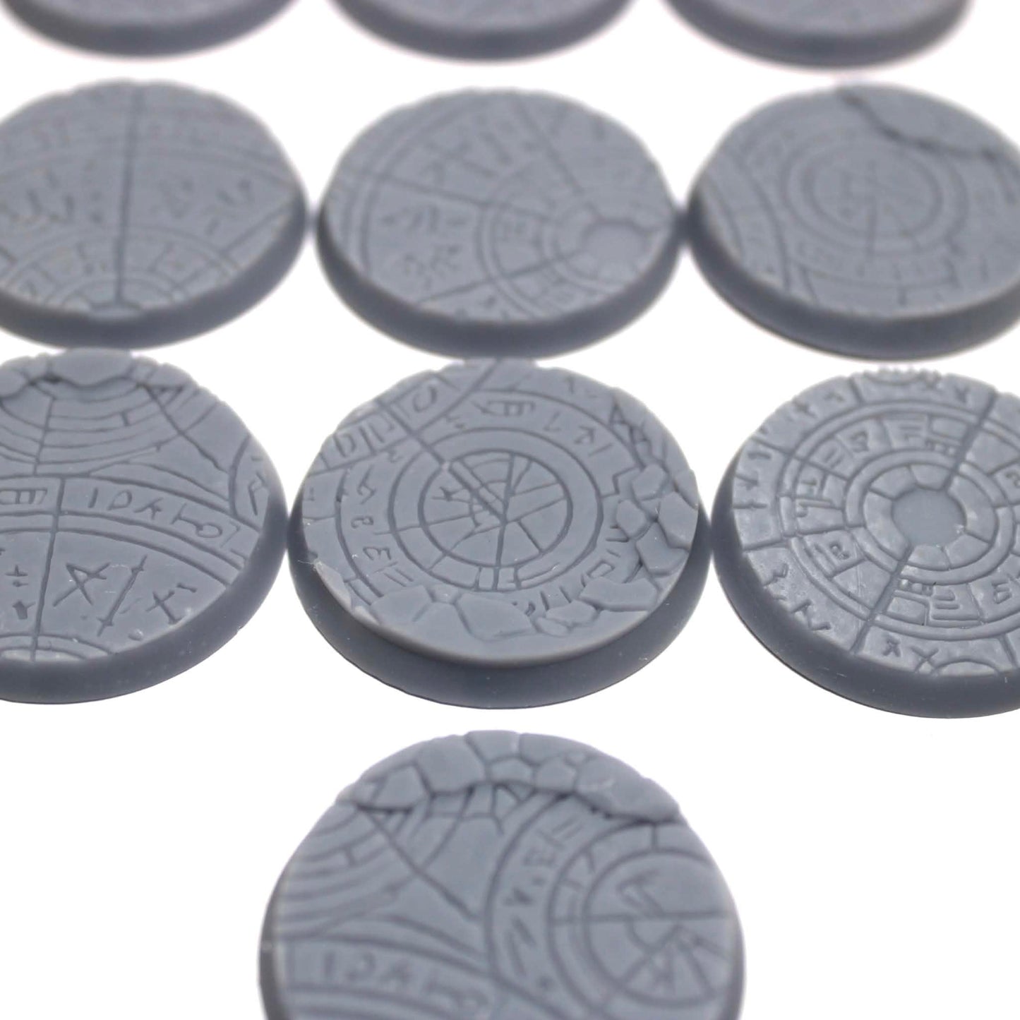 Occult ritual bases 32mm (10)