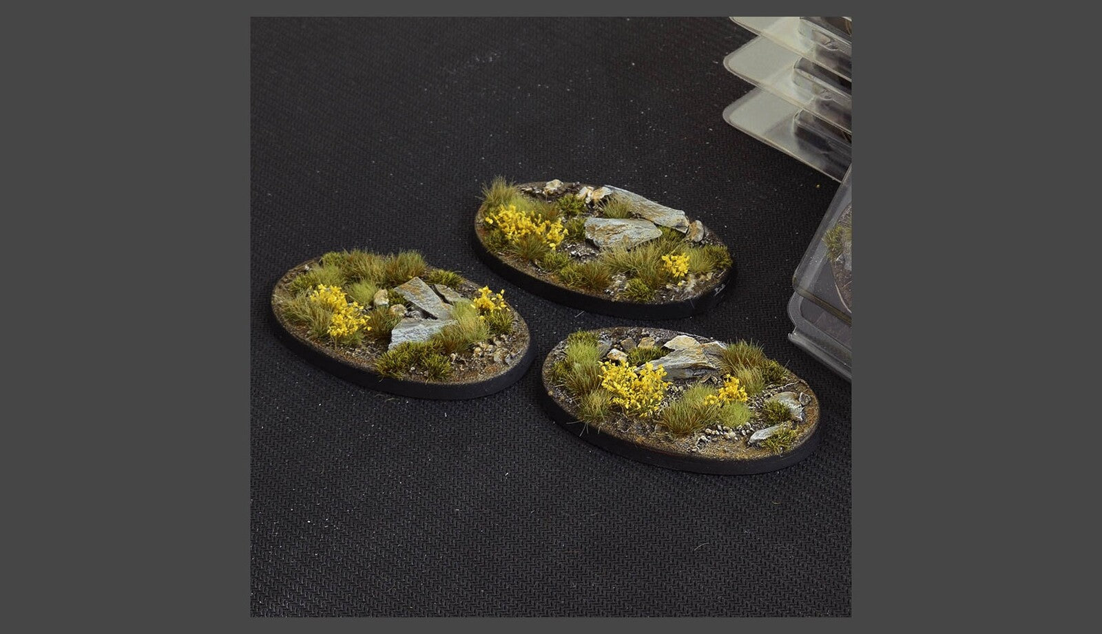 Highland Bases Oval 75mm (x3)