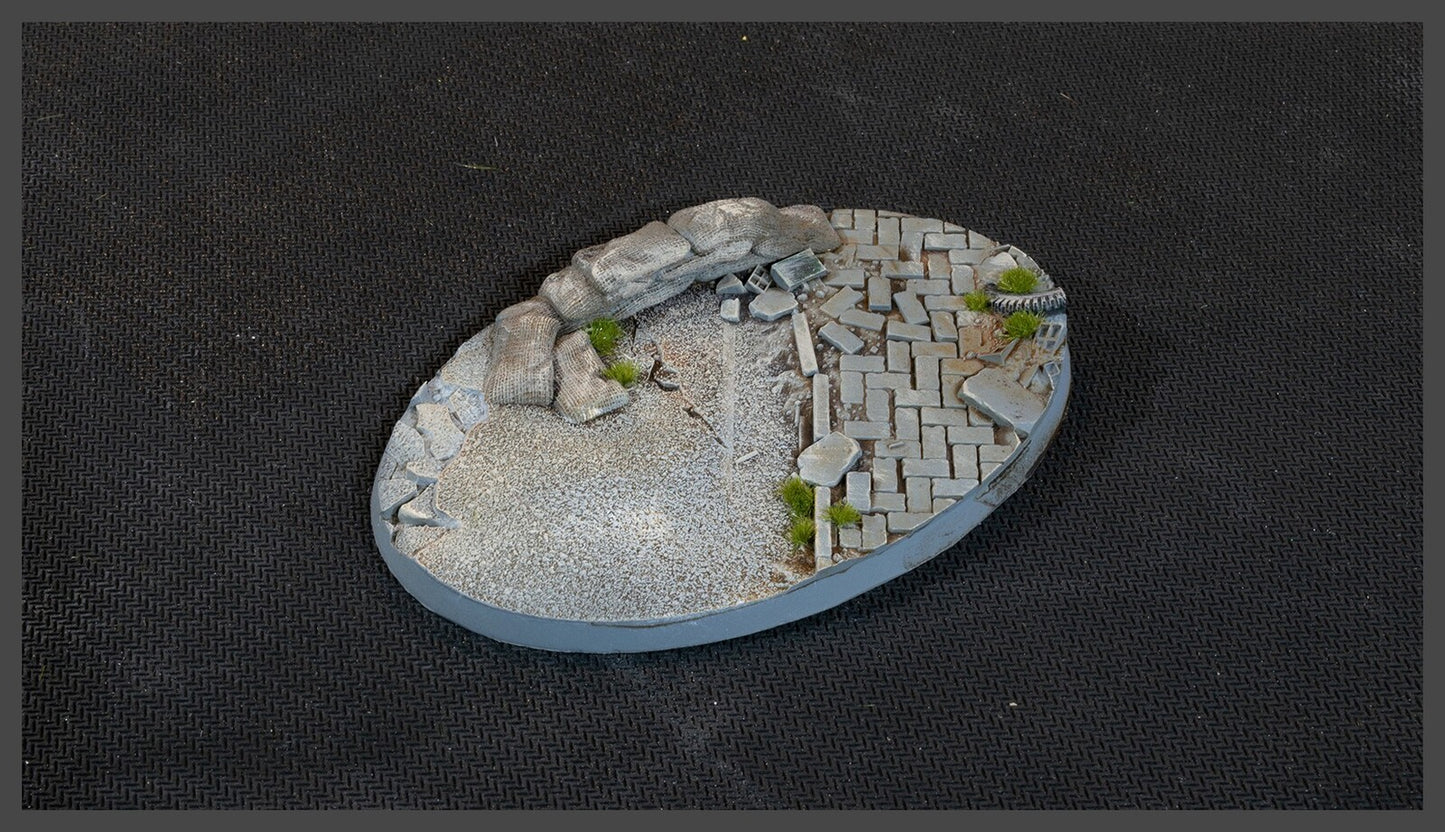 Urban Warfare Bases Oval 105mm (x1)